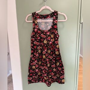 Winter colored floral sleeveless sweater dress